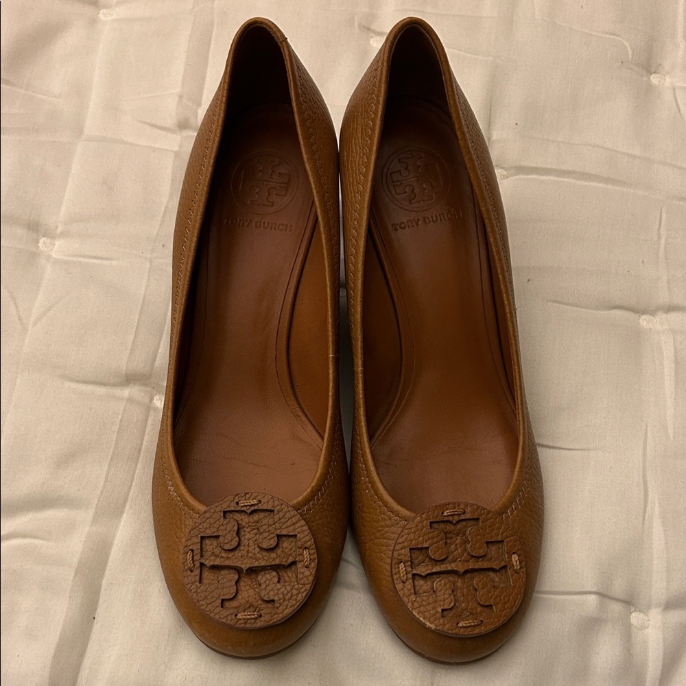 Tory Burch Tan Leather Loafers